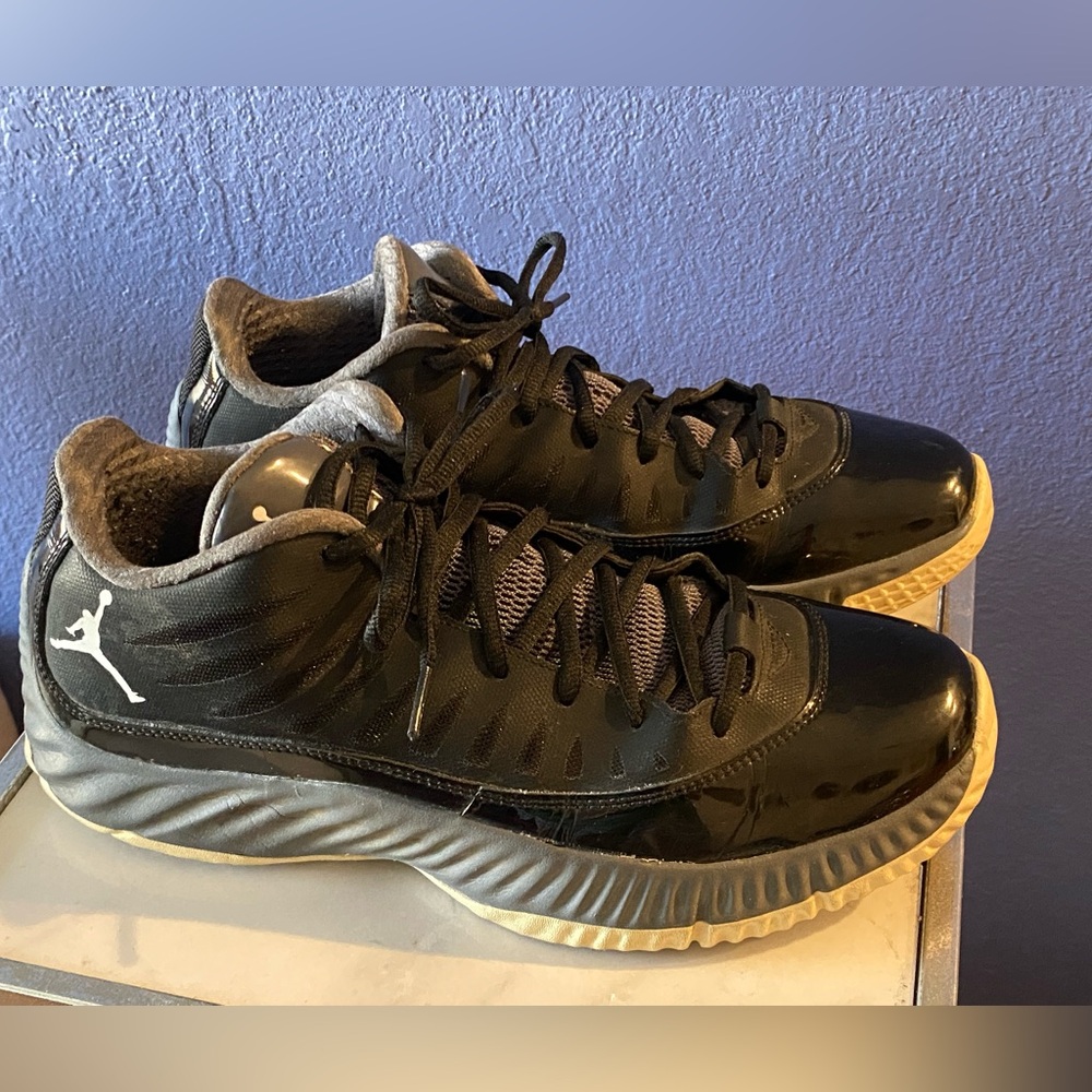 Jordan’s super fly men’s 9